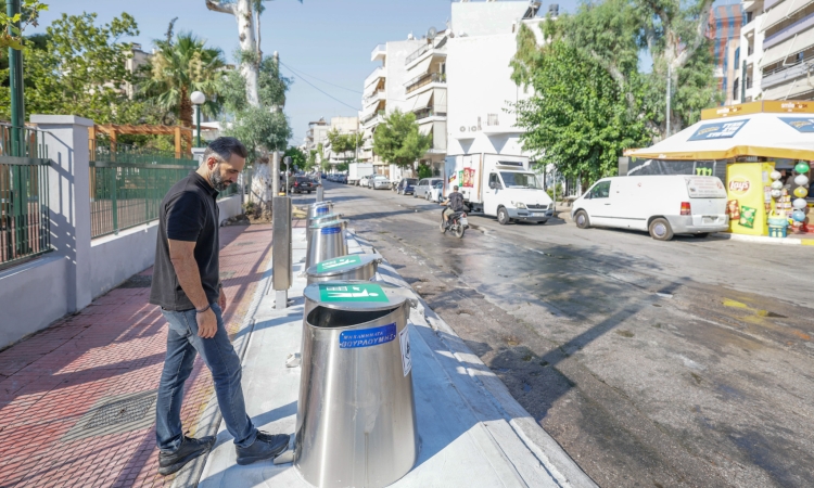Νέοι υπόγειοι κάδοι στον Πειραιά