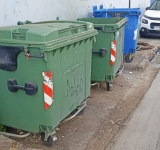 Πέραμα: Καδο...δρόμια ή αλλιώς, πεζοδρόμια για κάδους!