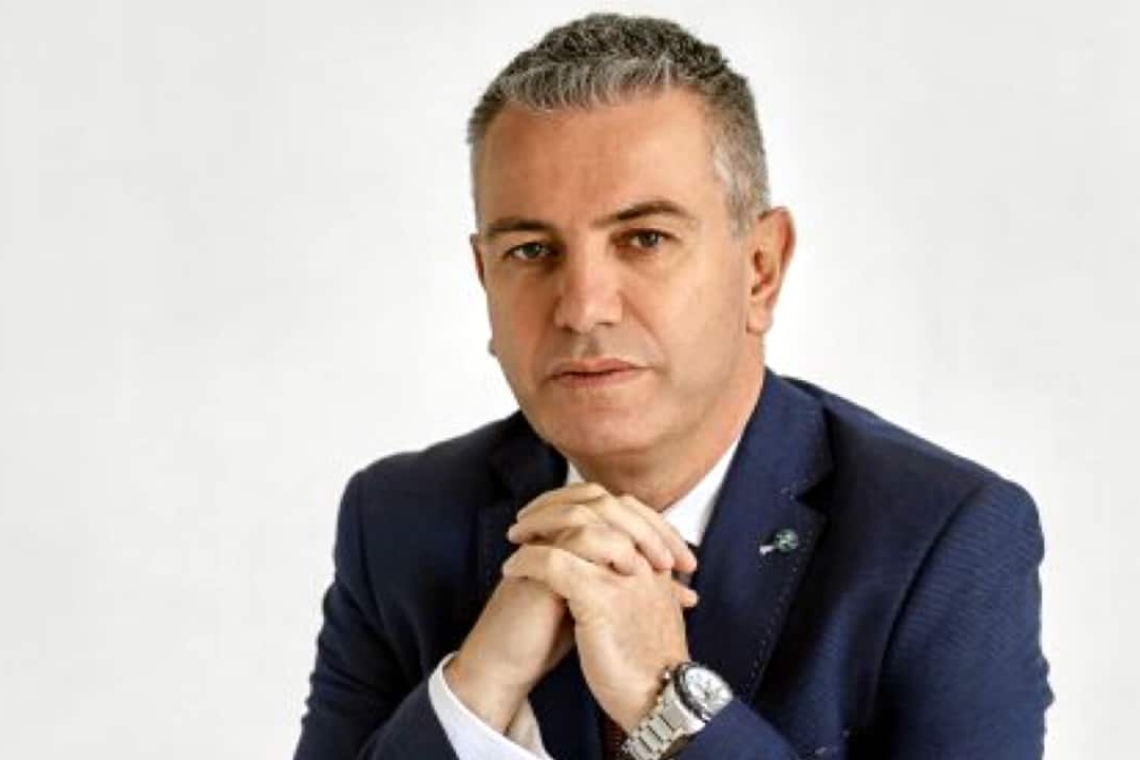Νίκαια: Τη θανάτωση δεσποζόμενου ζώου καταγγέλλει ο Δήμαρχος Κώστας Μαραγκάκης