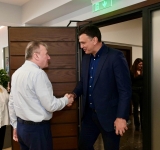 Ο Β. Κικίλιας στην ΠΝΟ: «Θα συνεργαστούμε με εντιμότητα και ειλικρίνεια προς όφελος των ναυτικών και της ναυτιλιακής κοινότητας»