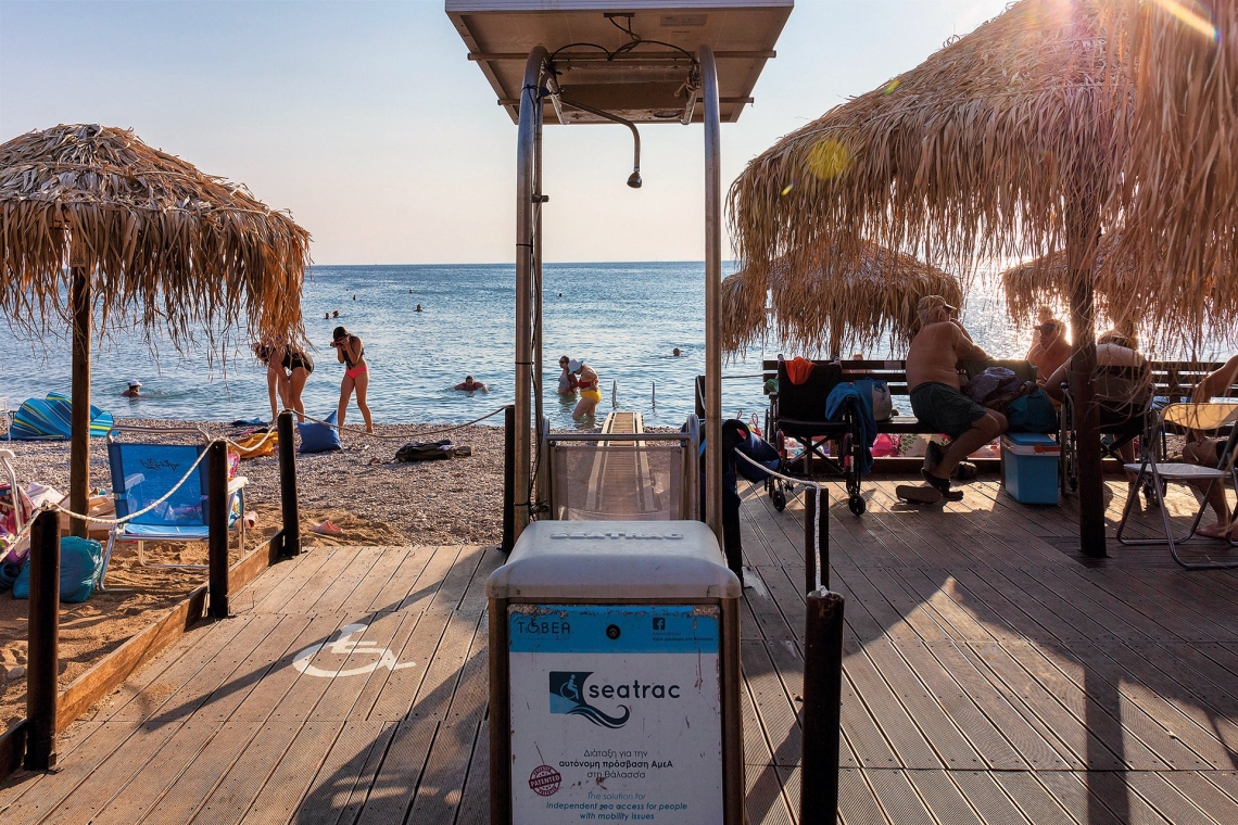 Μια πρόταση ισότιμης αξιοποίησης του δημόσιου χώρου για τις παραλίες Βοτσαλάκια – Φρεαττύδα